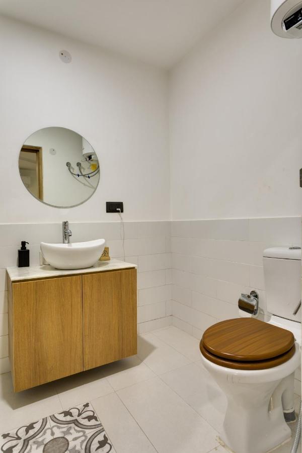 Bed and Breakfast Vaara Nowe Delhi Zewnętrze zdjęcie